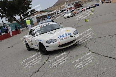 media/Jun-01-2025-CalClub SCCA (Sun) [[eae223c5dd]]/Around pit/
